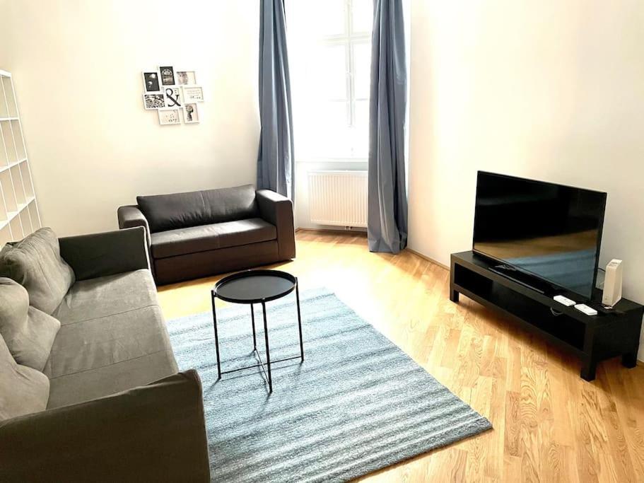 Brand New & Spacious Apartment In The City Centre Bécs Kültér fotó